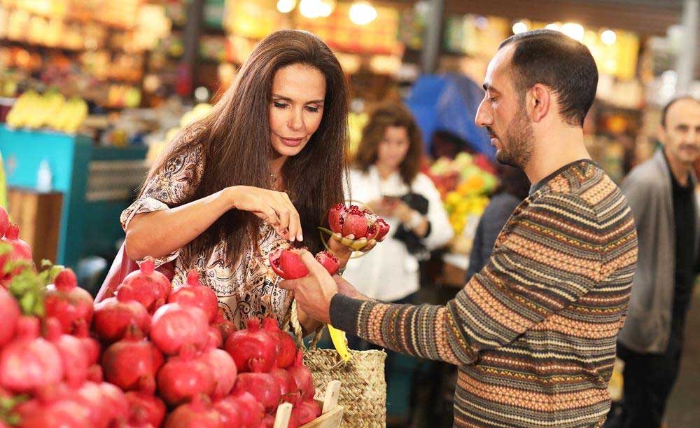 یاشیل بازار در باکو ، زیبایی رنگ، طعم و عطر در سفر به قفقاز